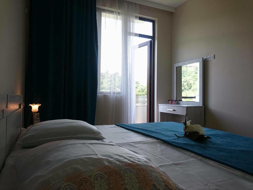 Holiday House Green Cape Batumi Hotel Mtsvane Kontskhi Kültér fotó